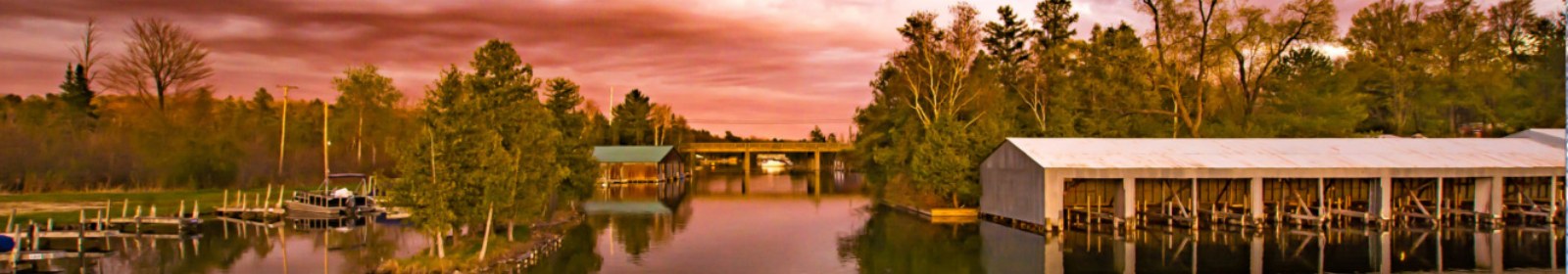 clam river boat dock in michigan